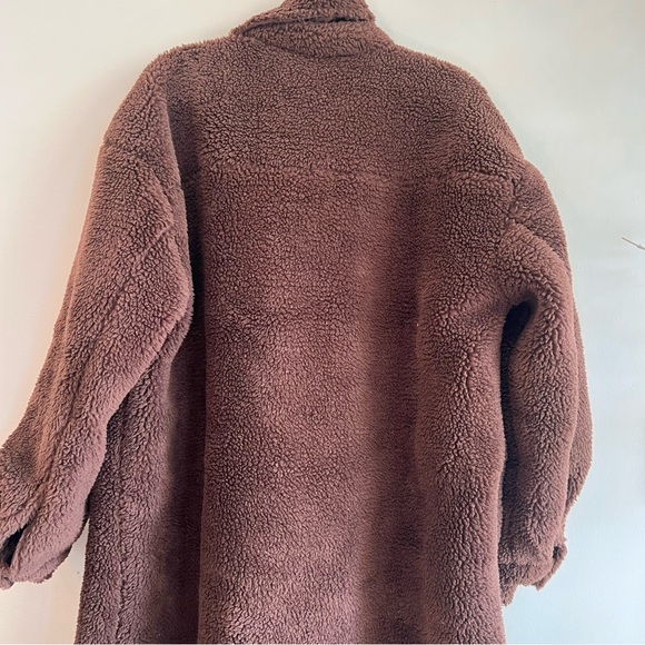 GAP Long Teddy Coat Button Up - Size M - Picture 8 of 9